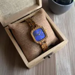 ساعة زيبرا نوتيكا وود الخشبية
